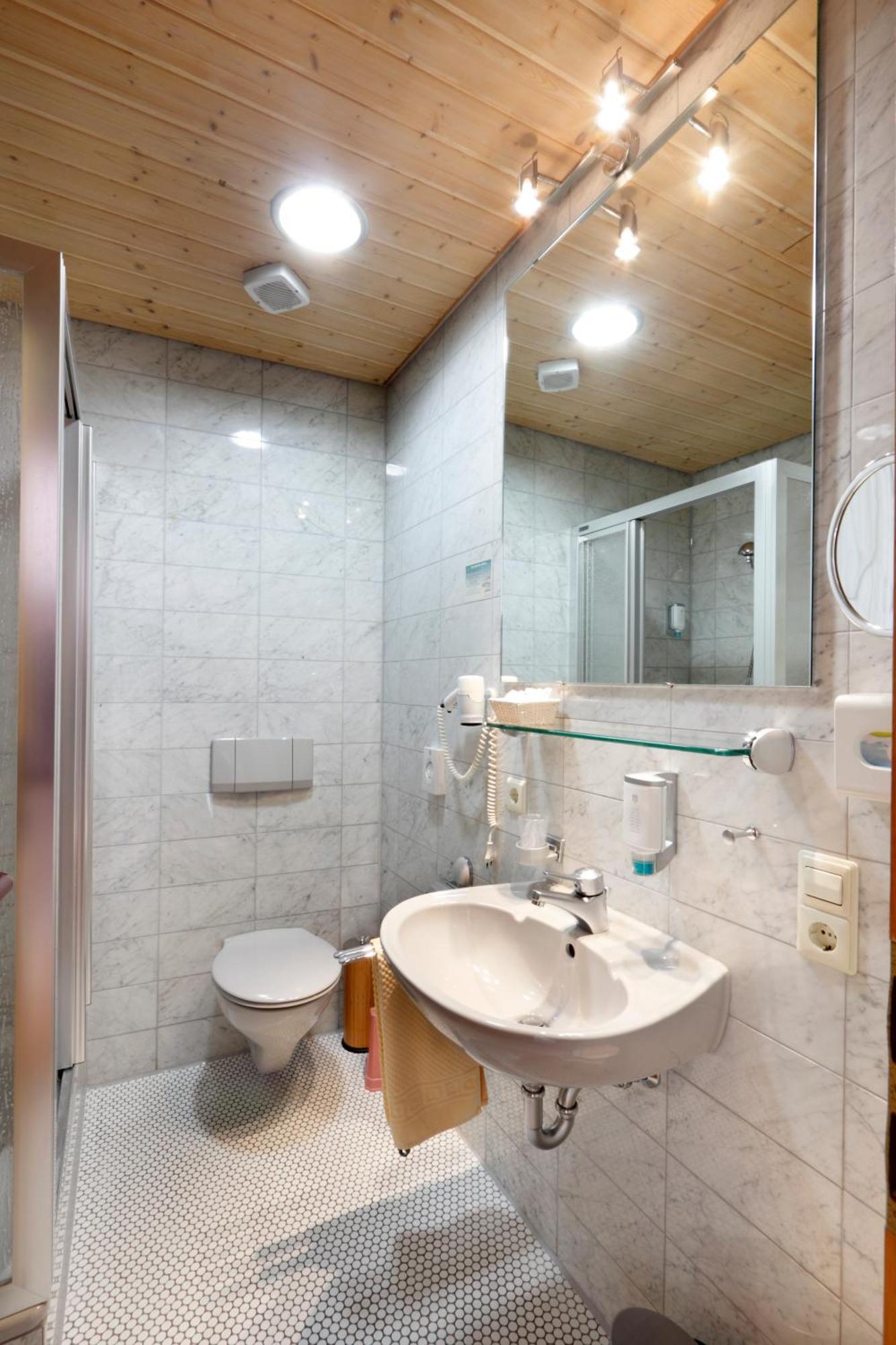 Hotel Pension Stern Bad Buchau Zewnętrze zdjęcie